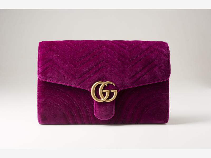 gucci velvet marmont clutch bag